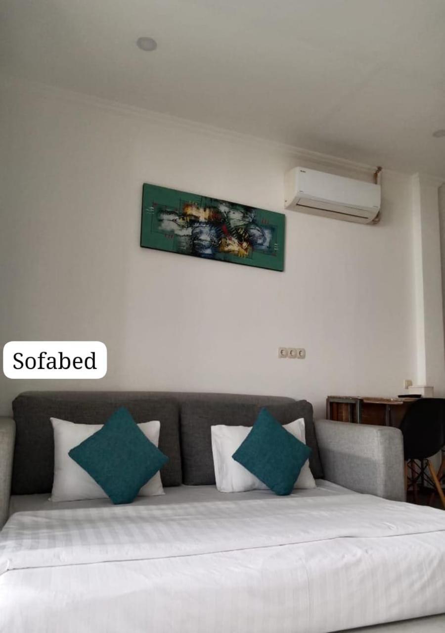 Triple 8 Suites Labuan Bajo Exterior photo
