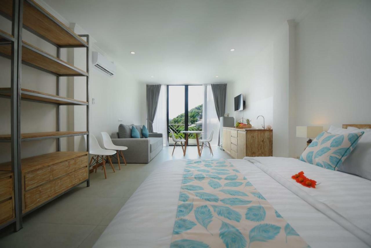 Triple 8 Suites Labuan Bajo Exterior photo