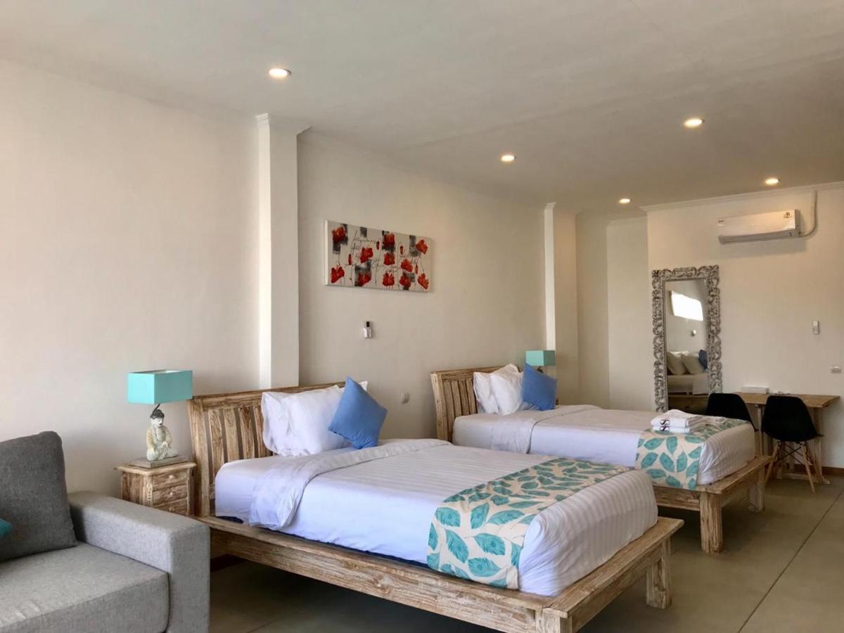 Triple 8 Suites Labuan Bajo Exterior photo